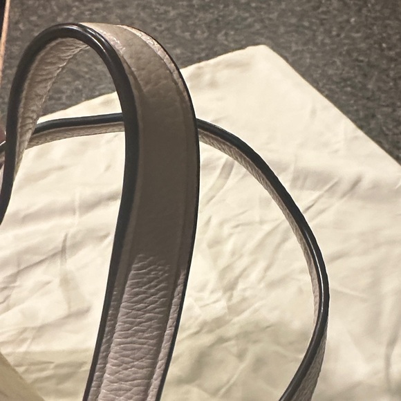 Coach Beige Canvas w/Cream Trim Signature Stripe Dempsey Carryall Tote - Picture 6 of 13